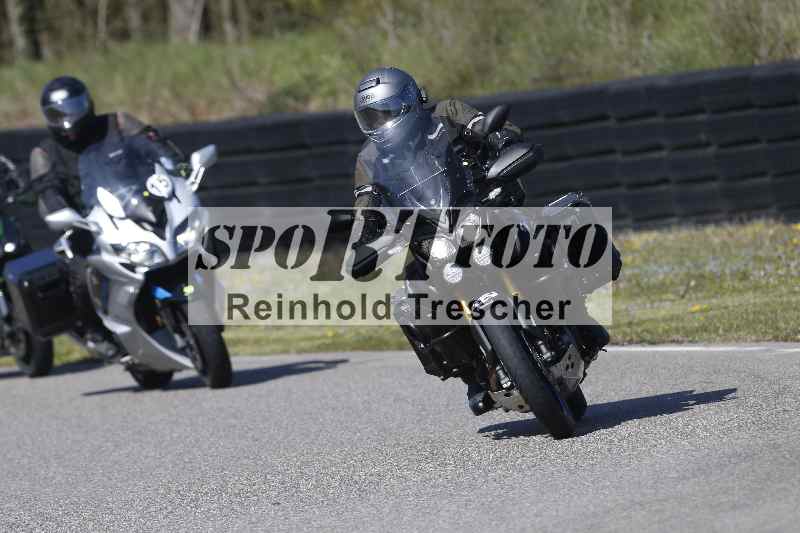 /01 02.04.2026 MAZ ADR/Gruppe gelb Gruppe gruen/82